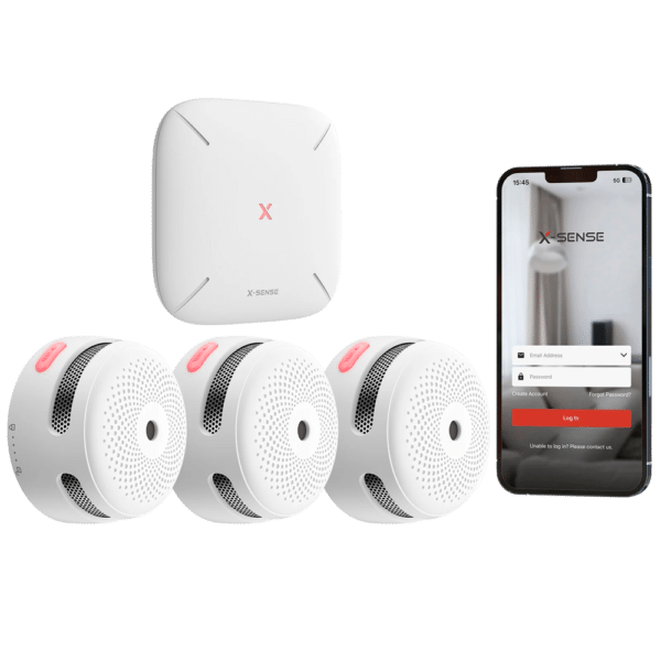 Kit de detección de incendio autónomo X-Sense - Inlcuye 3 detectores de humo XS01-M y Hub SBS50 - Conexión con HUB SBS50 para comunicación por APP - Permite conectar 50 detectores en la misma red - Alarma sonora 85 dB a 3m - Certificado EN 14604